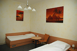 Zimmer 2 in unserer Ferienwohnung in Wiesbaden